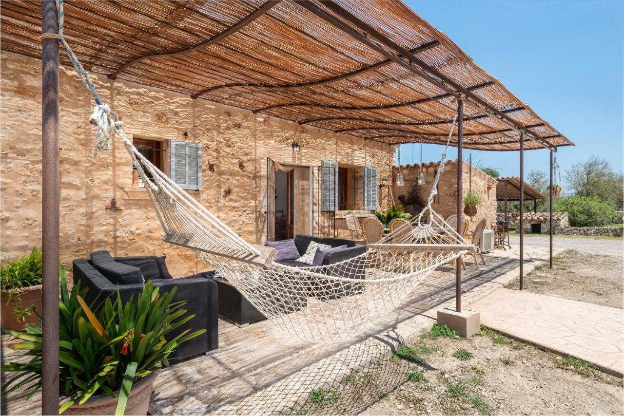 Perello, Swimming Pool And Gardens Llubi
